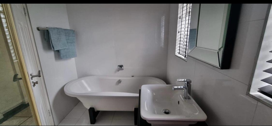 3 Bedroom Property for Sale in Nahoon Valley Park Eastern Cape
